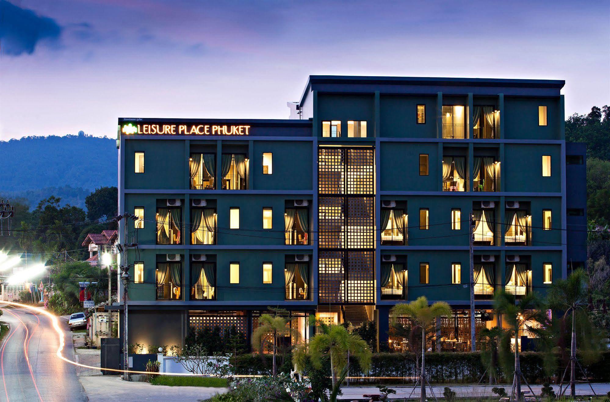 Leisure Place Phuket Chalong Exterior photo